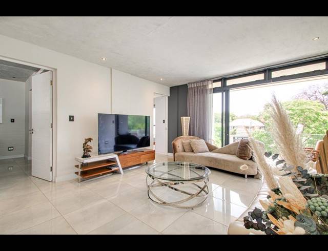 3 BEDROOM APARTMENT FOR SALE IN HOUGHTON ESTATE